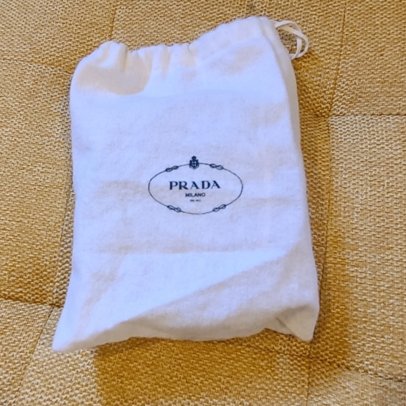 PRADA Square Logo Plate Saffiano Leather Belt - Picture 8 of 10